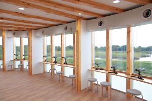 行徳野鳥観察舎（あいねすと）観察スペースの画像