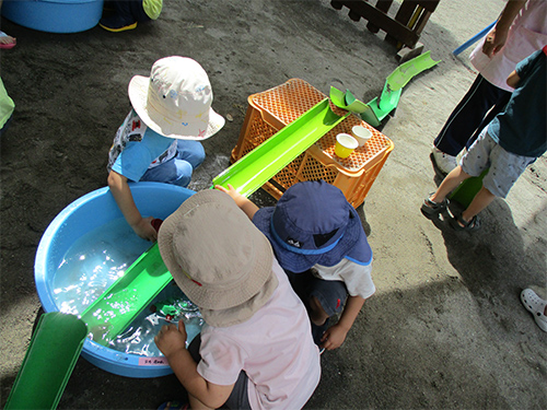 ​水遊びって気持ちいいねの画像