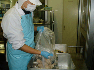 食品検査の様子の画像