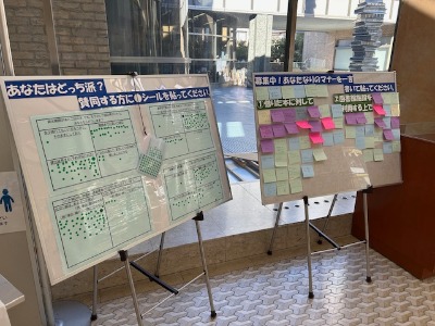 ロビーでのパネル展示（写真画像）