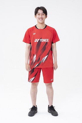 写真:ソフトテニスの講師を務める米川 結翔さん