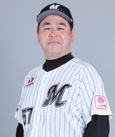 写真:キッズ・エンジョイ・ベースボールの講師を務める佐藤 幸彦さん