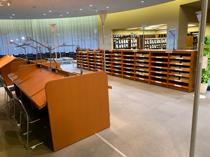 ブラウジングの新聞閲覧コーナー右側