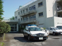 青色防犯パトロール車両の画像