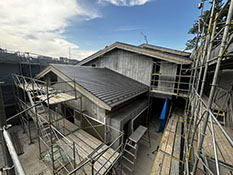 写真：2階　鉄骨・屋根工事