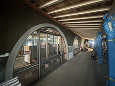 写真：1階　外部状況