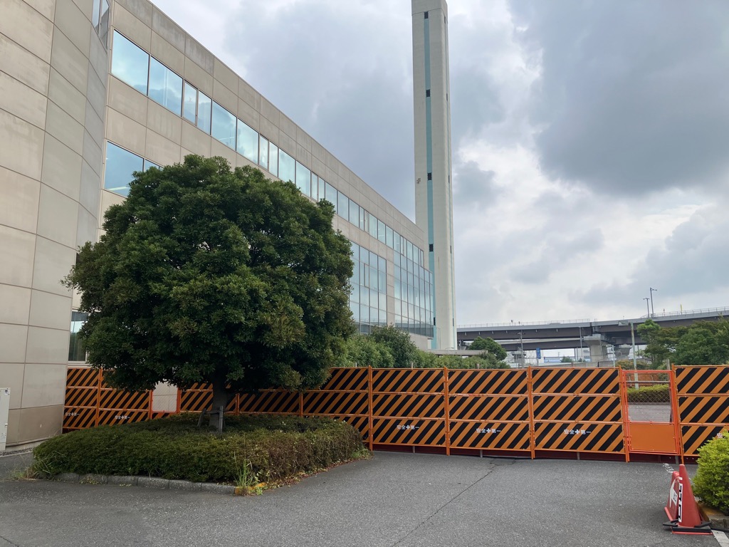 【建設工事】仮囲い（初期）作業後（車庫棟側）