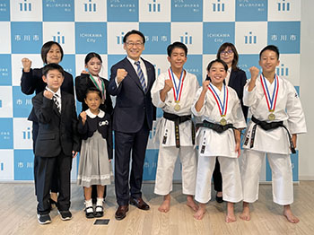 明桜塾（空手）　表敬訪問の画像