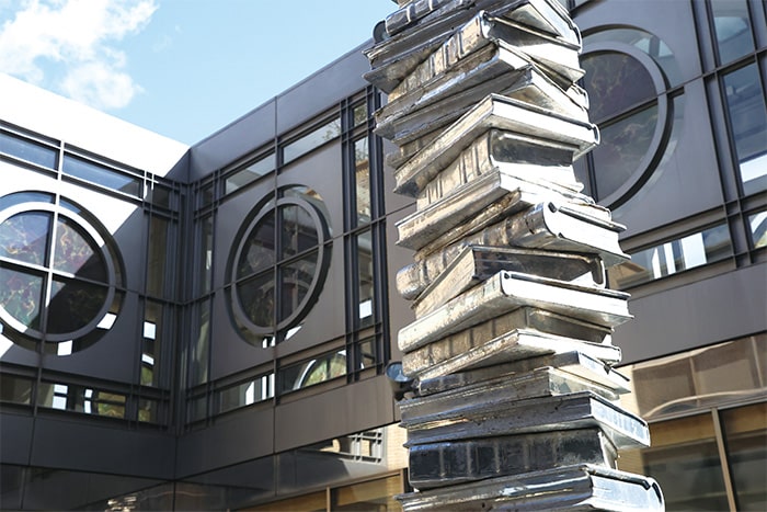 画像：ミステリーの裏側を知る