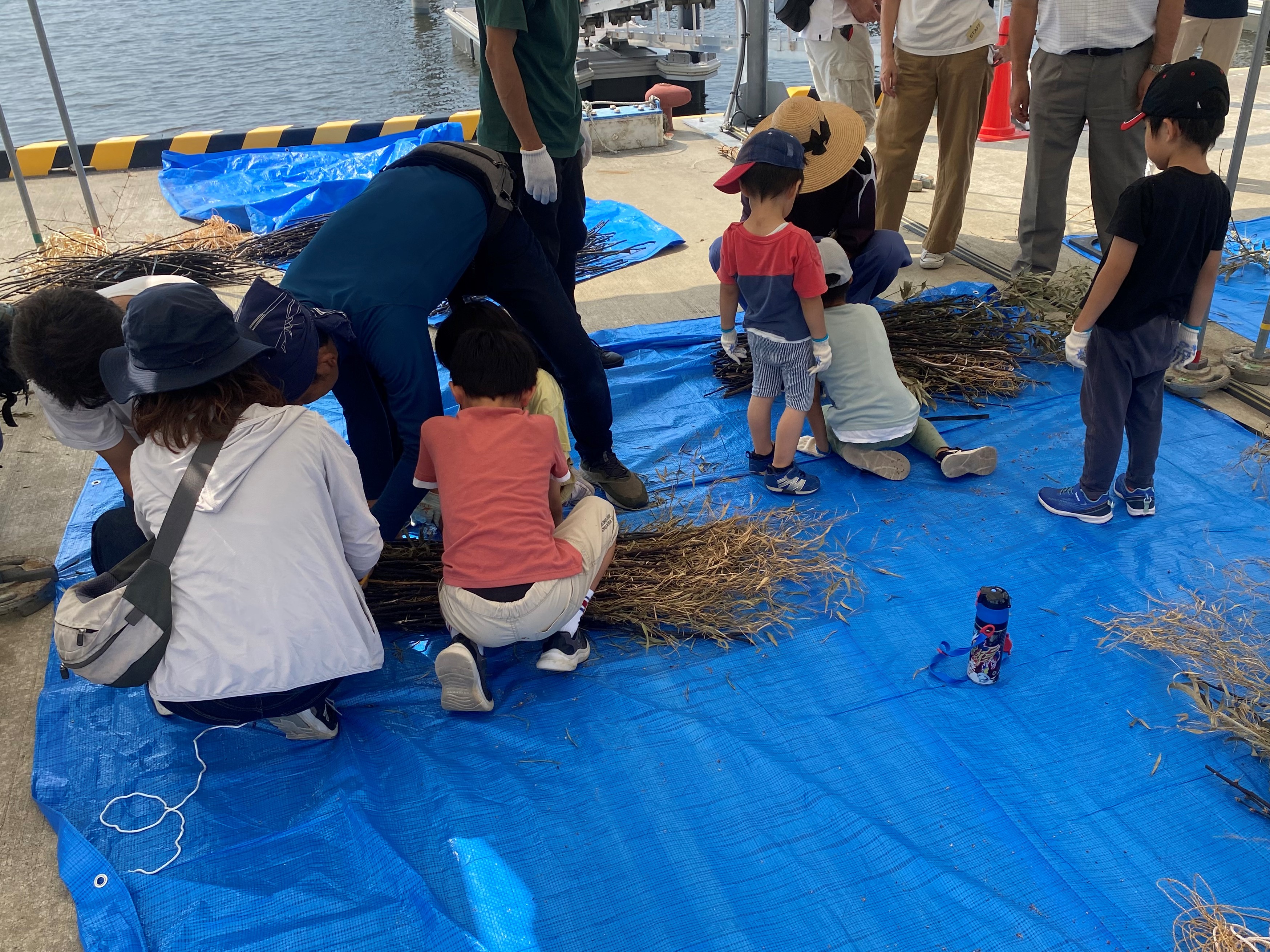 ボサを作成している様子の写真