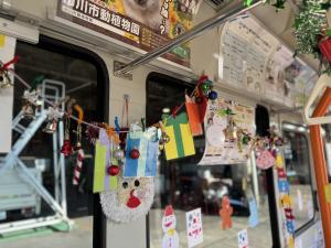 写真：飾りつけの様子（築葉根幼稚園6）