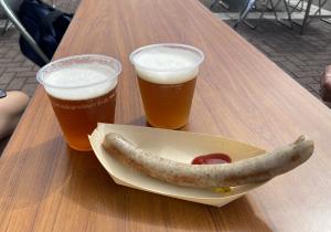 写真：ビールとソーセージ