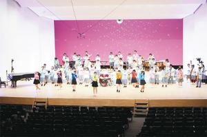 画像:秋の合唱祭でのパフォーマンス