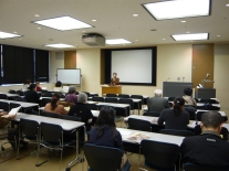 ギャラリートークの様子の画像1