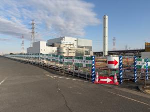 写真：河川側仮囲い設置作業完了