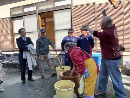 南八幡三丁目自治会 餅つき会の画像