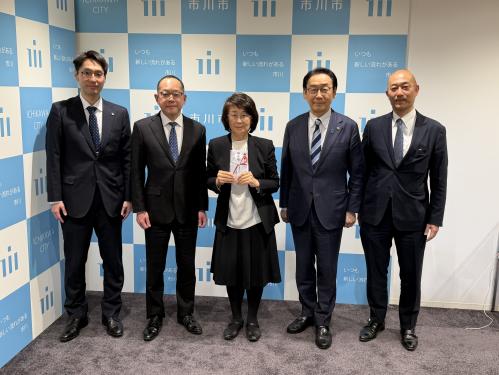 京葉ガス「小さな親切」の会 チャリティー募金の収益金 寄附贈呈式の画像