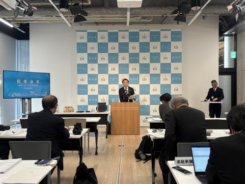 定例記者会見の画像