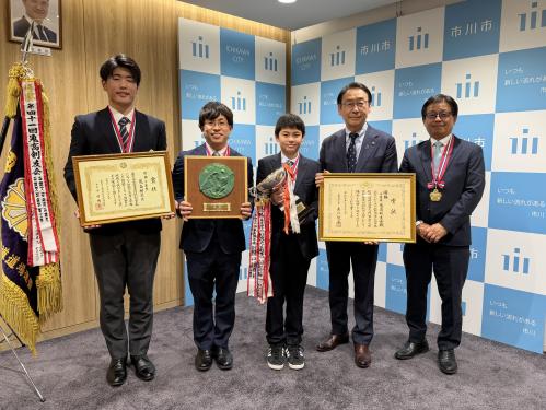 第41回全国道場対抗剣道大会 優勝 鬼高剣友会 表敬訪問の画像