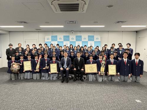 第31回日本管楽合奏コンテスト全国大会 最優秀グランプリ・文部科学大臣賞受賞 市川市立第七中学校吹奏楽部 表敬訪問の画像