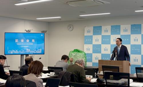 定例記者会見の画像