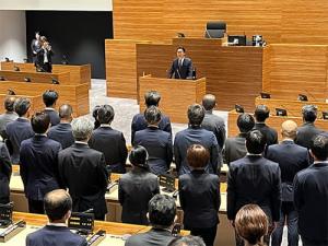議場での訓練の様子