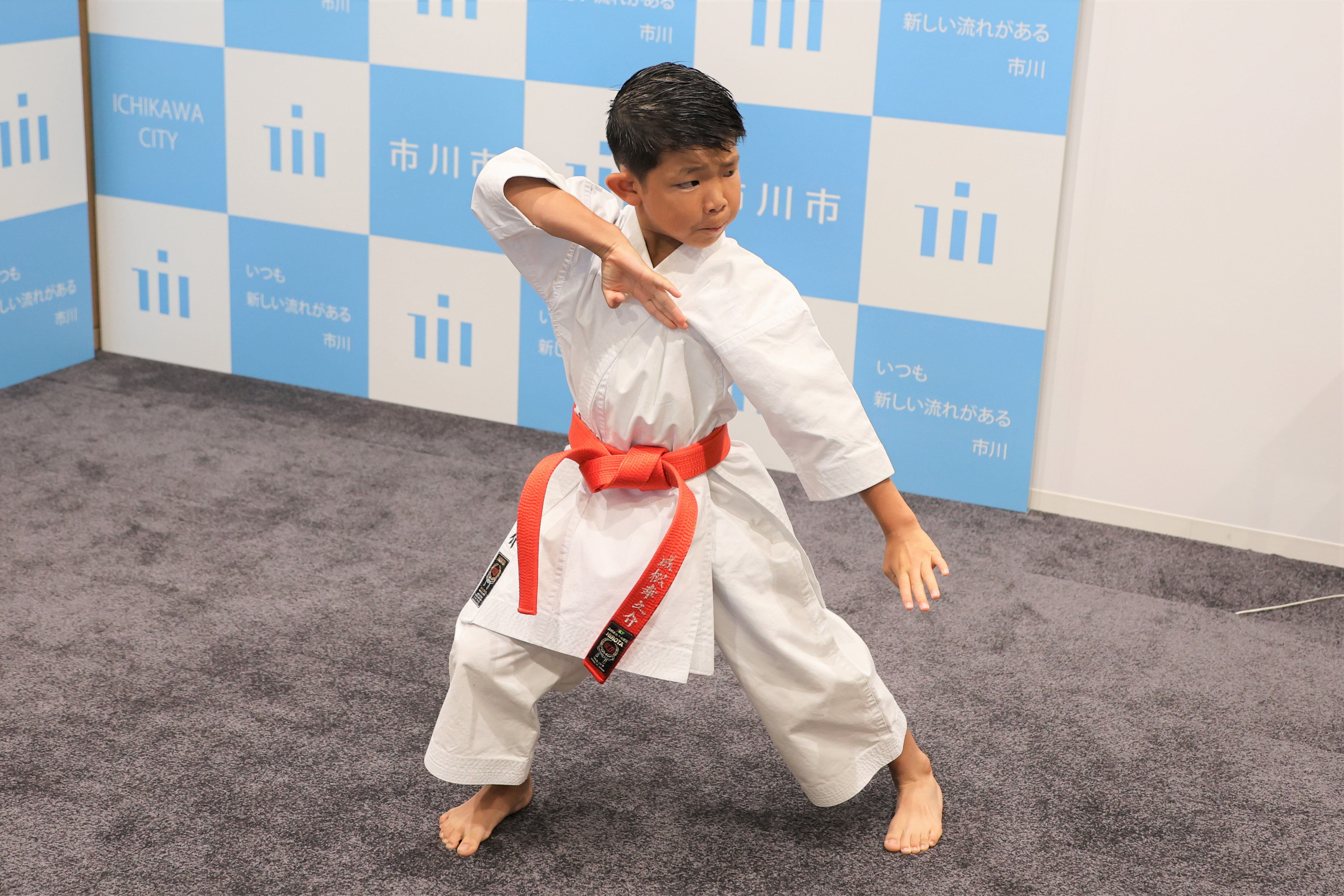 写真:成松選手の演武
