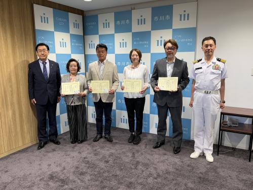 自衛官募集相談員委嘱状交付式の画像