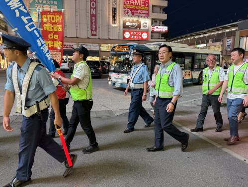 街の安全パトロールの画像