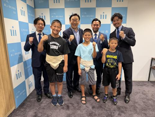 わんぱく相撲全国大会出場選手、市川青年会議所 青少年育成委員会 表敬訪問の画像