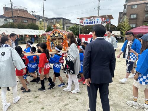 広尾自治会（広尾健康まつり実行委員会）第37回広尾健康まつり　子ども神輿お披露目会の画像