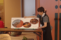 読み聞かせの様子です。の画像