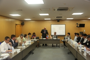 実務者会議の様子の画像