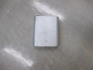 写真:混入していたバッテリー