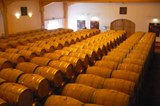 ​ウィスキーの蒸留所の画像