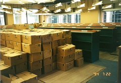 写真:こどもとしょかん段ボール画像