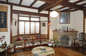式場隆三郎家住宅 1階応接間