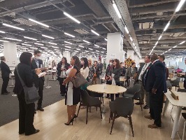 写真：ワンストップサービスの紹介