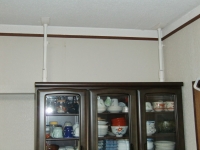 2．つっぱり棒を使った固定の画像