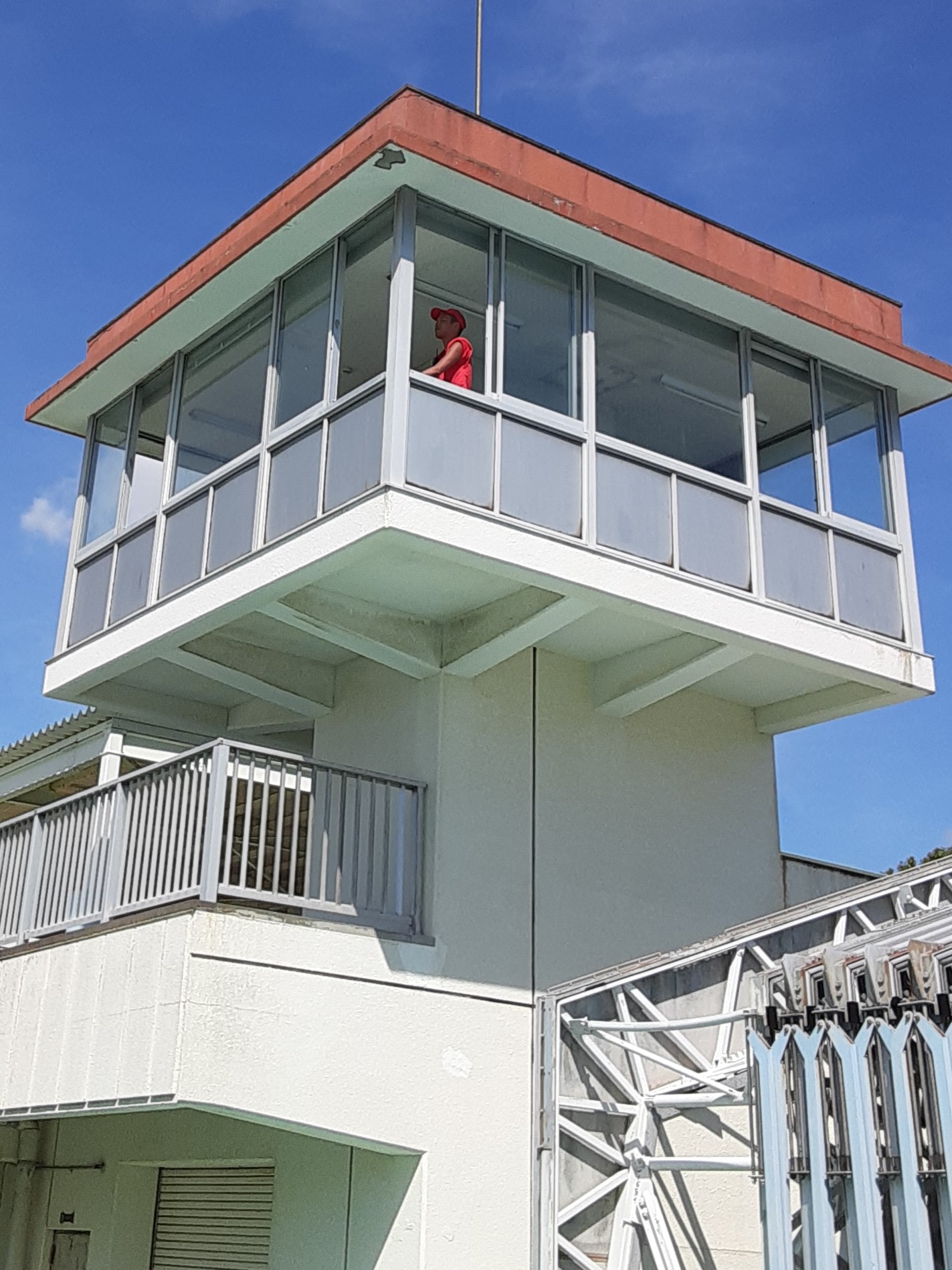 R7.プール3 0000488993