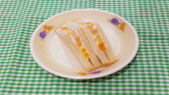 フルーツサンドの画像