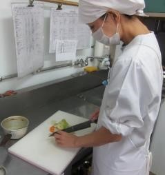 月齢に合わせ刻むの画像