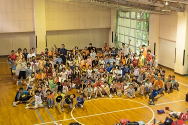 青少年相談員紹介ページ　写真：集合写真