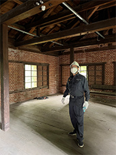 旧血清研究所跡地 赤レンガ建物の視察の画像