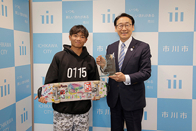 フリースタイルスケートボード 長尾一慧選手 市長表敬訪問の画像