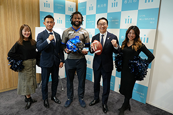アメリカンフットボールチーム ブルーサンダース 市長表敬訪問の画像