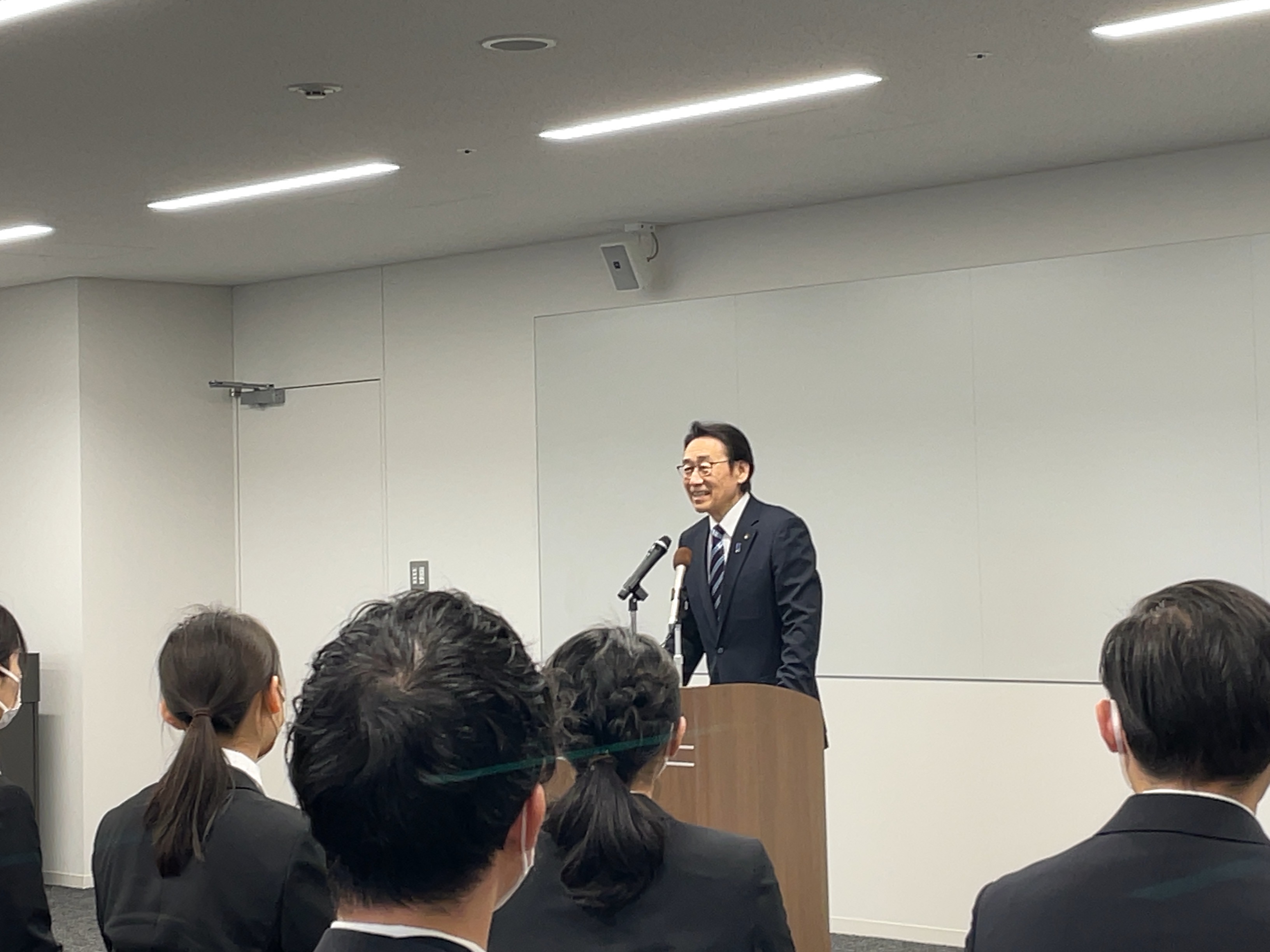 令和5年度新規採用職員 市長講話の画像