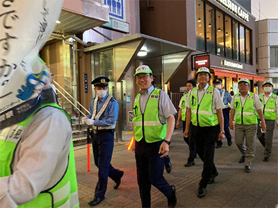 街の安全パトロールの画像