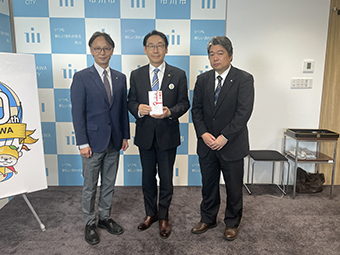 TDK株式会社テクニカルセンター・
TDK労働組合東日本本部
寄附贈呈式の画像