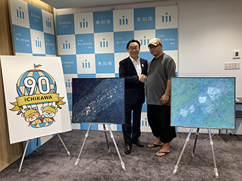 現代芸術家　深瀬 綾 氏　製作作品　寄贈式の画像